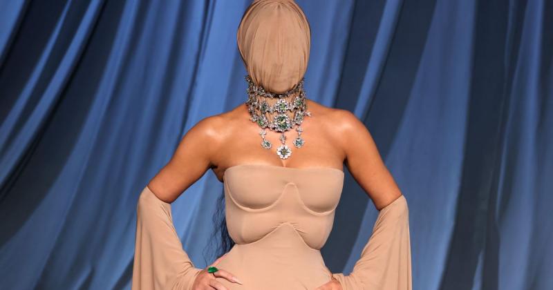 Kim Kardashian homokóraként, míg Demi Moore istennőként ragyogott: íme, a legmerészebb ruhák az Academy Museum gáláján!