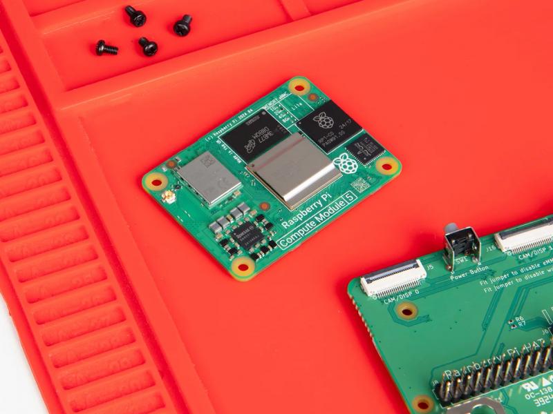 Ismerd meg a Raspberry Pi Compute Module 5-öt, amely új szintre emeli a mini számítástechnika világát! Ez a kompakt, mégis rendkívül erőteljes eszköz a Raspberry Pi család legújabb tagja, mely ideális megoldásokat kínál ipari alkalmazásokhoz, DIY projekte