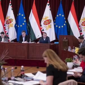 Bár a kormányhivatal többször is kezdeményezte, a Kúria végül nem döntött a főváros költségvetésének érvénytelenítése mellett.