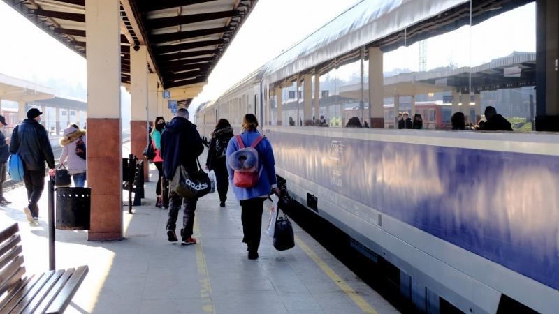 Újraindul a rendszeres vonatközlekedés Bukarest és Kijev között | Krónika Online

Jó hír a vonatkedvelők számára: a Bukarest és Kijev közötti vasúti járatok ismét elérhetővé válnak. A két főváros közötti közlekedés megújítása a régió összekapcsolásának fo