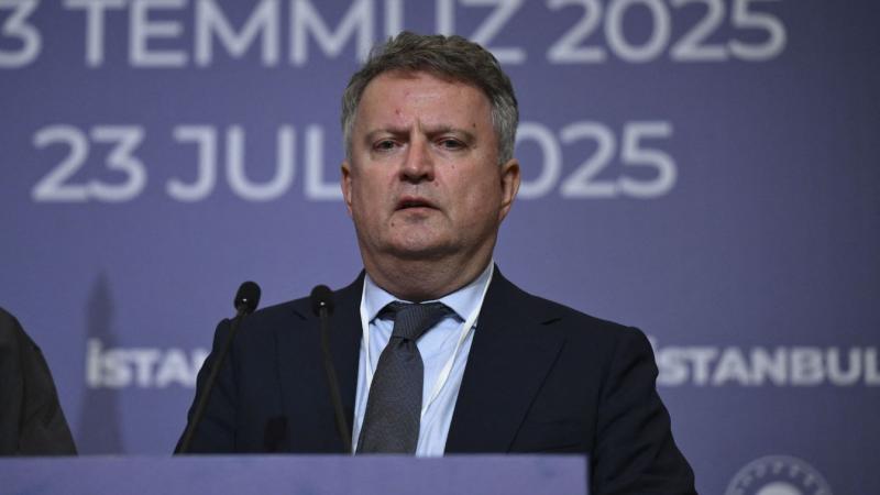 Zelenszkij nyitott a területi kérdésekről való párbeszédre is.