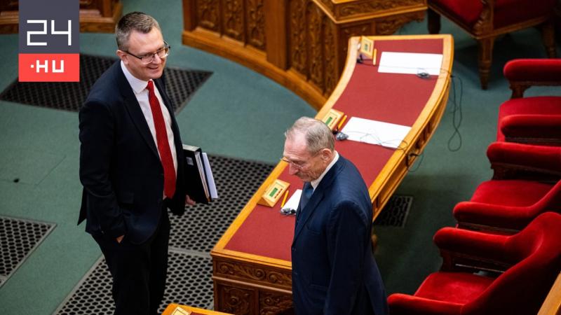 Szőlő utca: A belügyminiszter-helyettes részletesen tájékoztat a folyamatban lévő ügyek állásáról.